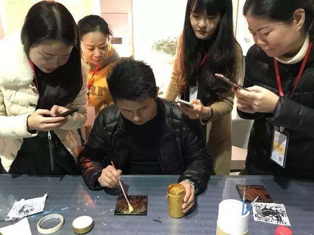 C7娱乐