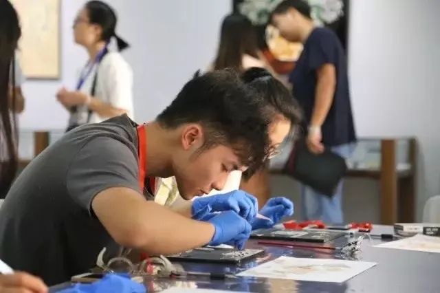 C7娱乐