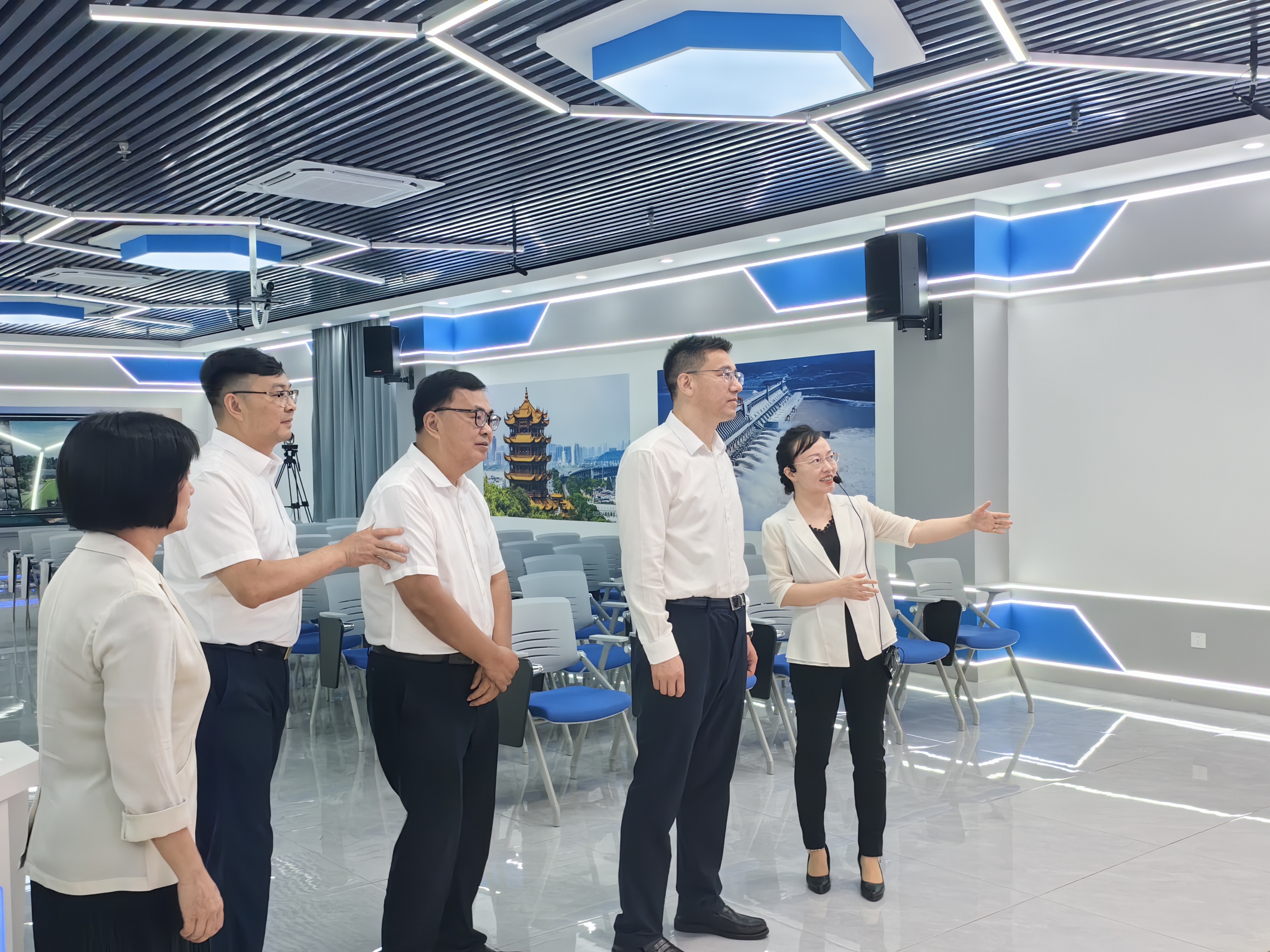 C7娱乐